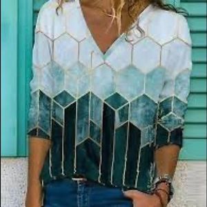 New! Women's Casual Art Print V-neck T-shirt Size S